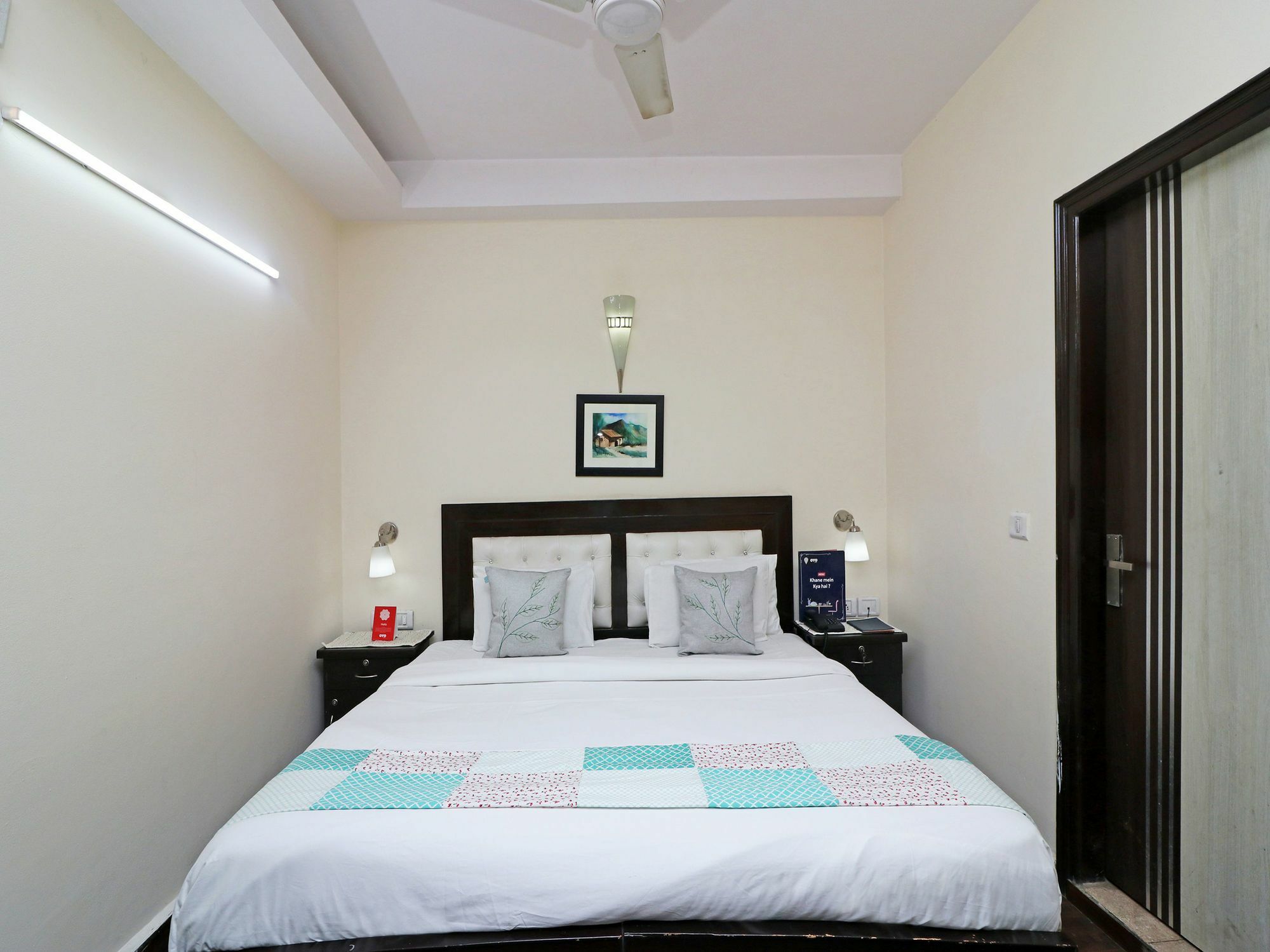 Oyo 13451 Star Corporate Avenue Hotel New Delhi Ngoại thất bức ảnh