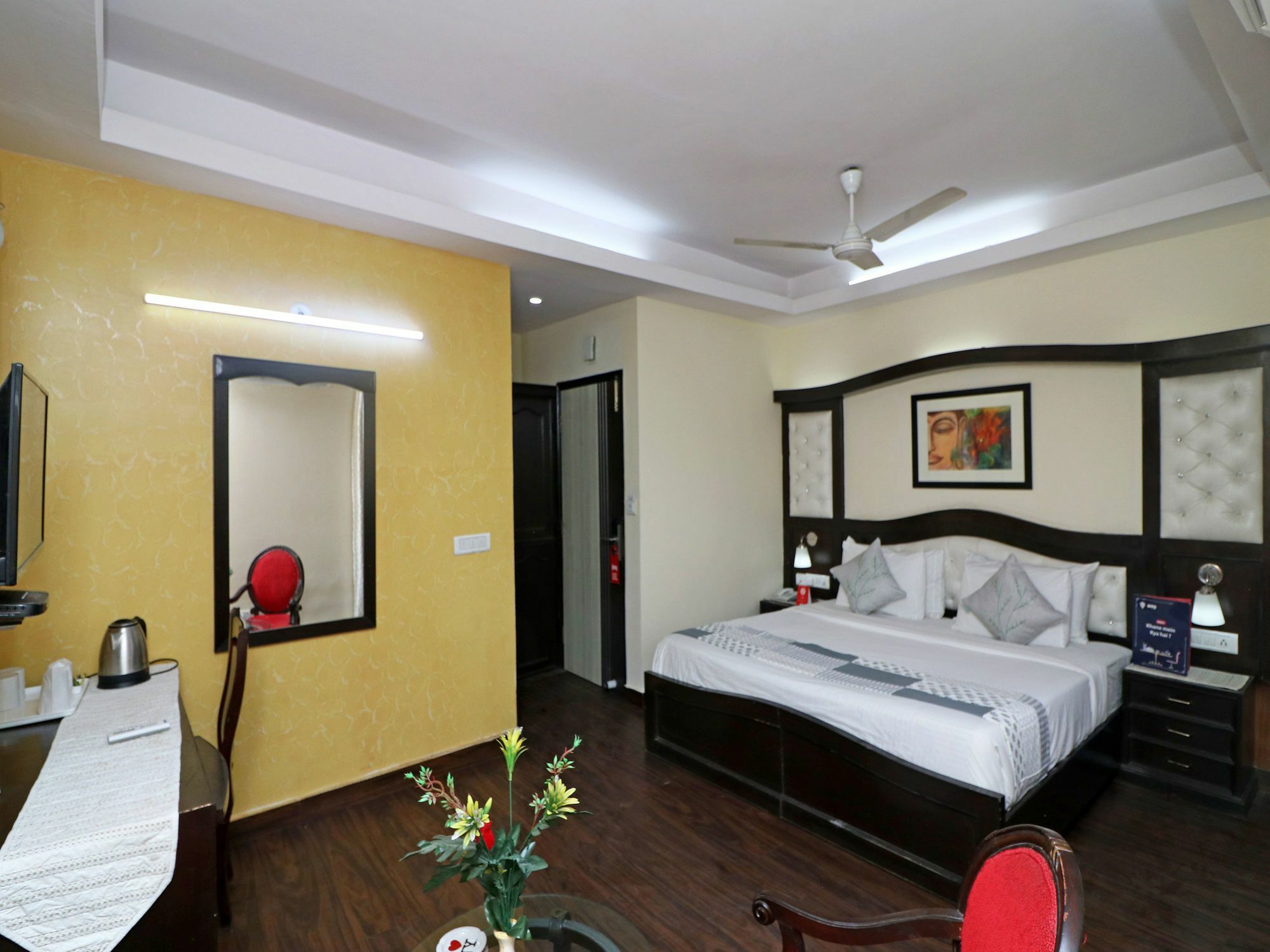 Oyo 13451 Star Corporate Avenue Hotel New Delhi Ngoại thất bức ảnh