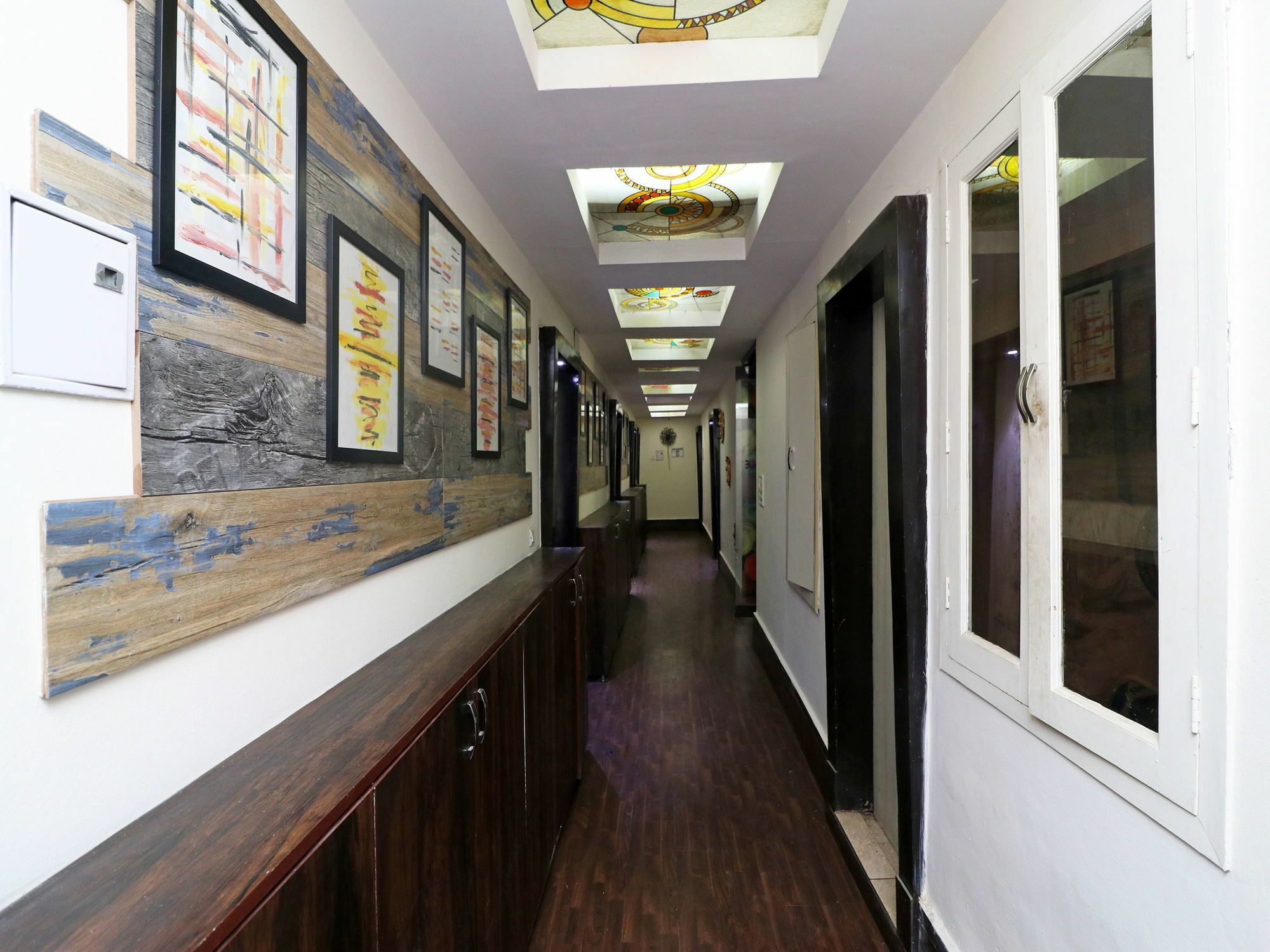 Oyo 13451 Star Corporate Avenue Hotel New Delhi Ngoại thất bức ảnh